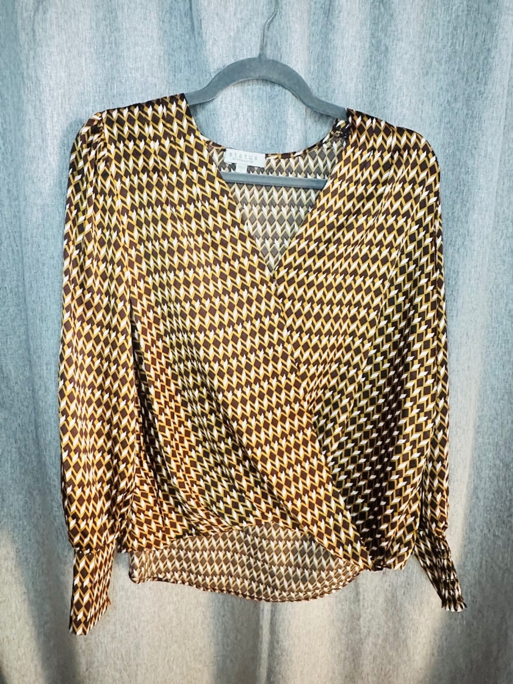 STATUS by Chenault Faux Wrap Geometric Satin Blouse - Large